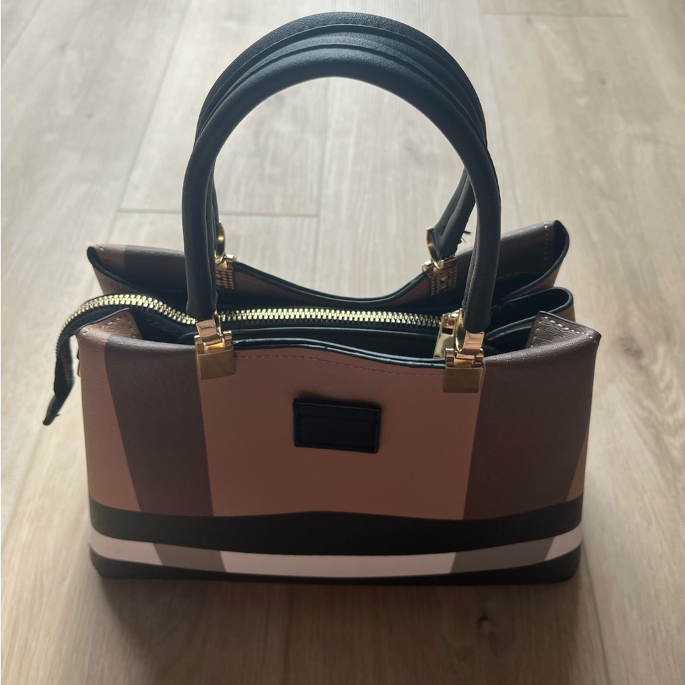 Geometric Purse - Picture 3 of 6
